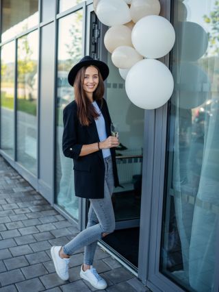 ✨ Jsem Niki a vítám Vás ve světě Yanek Beauty. Místě, které jsem vytvořila proto, aby se každá žena mohla na chvíli...